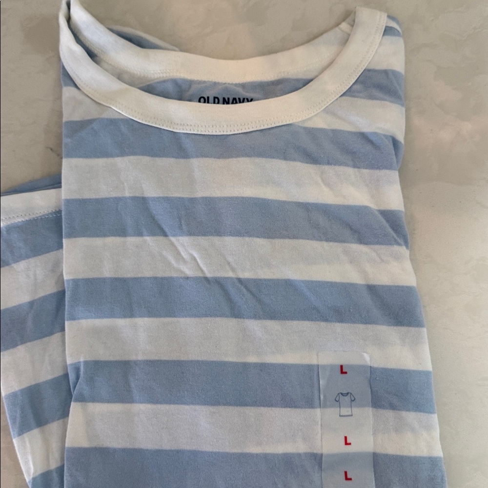 Old Navy 3 new Graphic Tees BUNDLE of 3 - Picture 4 of 5